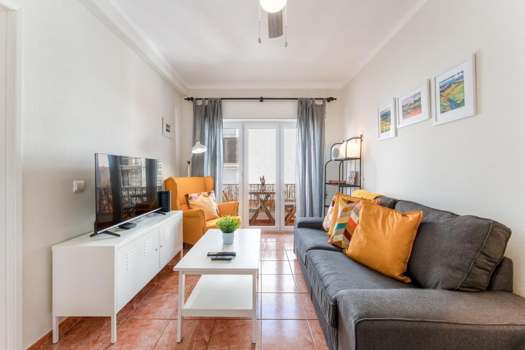 Comfy Flat W/ Rooftop Beach View By Lovelystay Burgau Eksteriør billede
